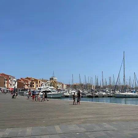 Joli Vue Magnifique Sur Le Port ! Apartment